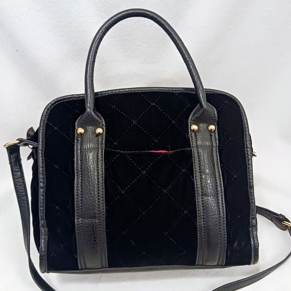 Juicy Couture Purse BLACK VELVET Quilted Leather TRIM Square Bag GOLD HEARTS - Picture 14 of 16